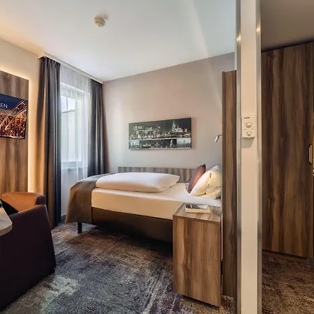 Cityclass Am Dom فندق كولونيا