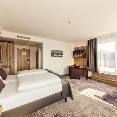 Cityclass Am Dom 4*