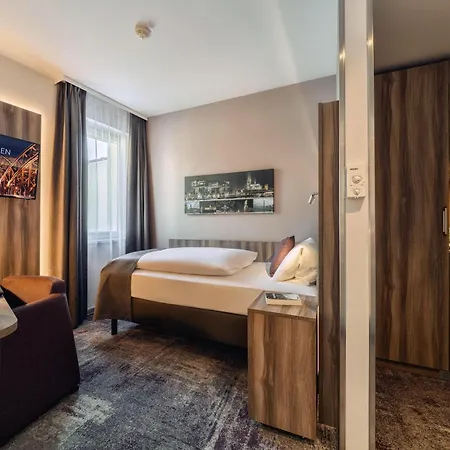 Cityclass Am Dom Hotell 4*