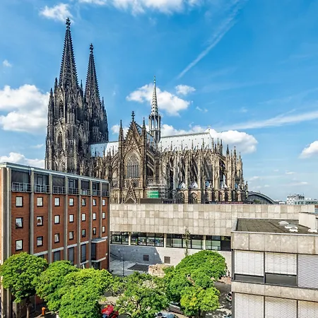 Cityclass Am Dom 4*