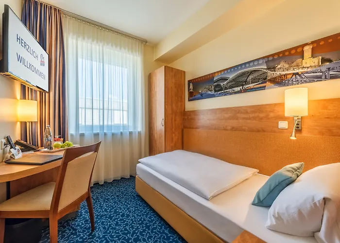Otel Cityclass Am Dom 4*