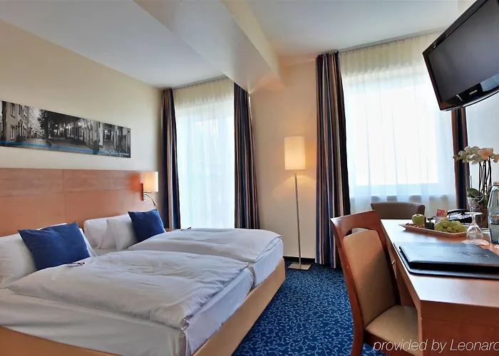 Otel Cityclass Am Dom 4*