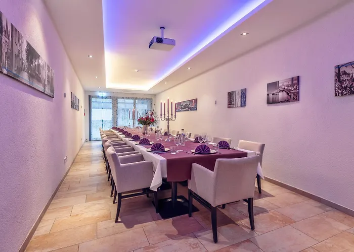 Cityclass Am Dom 호텔 4*